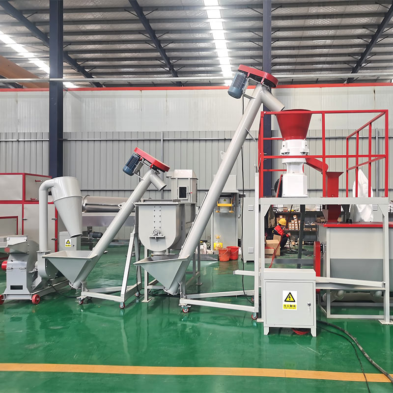 Small Poultry Feed Pellet Machine Line